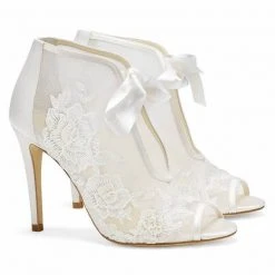 NIKKI IVORY Ivory Ribbon Tie Lace Embroidered Bootie